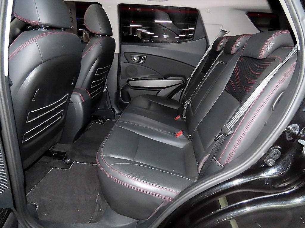 Ssangyong Tivoli - Vista 7