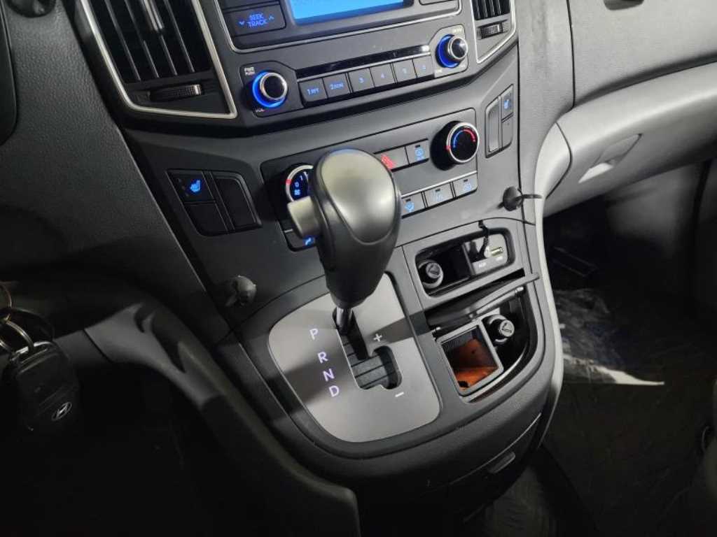 HYUNDAI Starex 2020 Blanco - Importación desde Corea - HF Imports Iquique - Foto 18