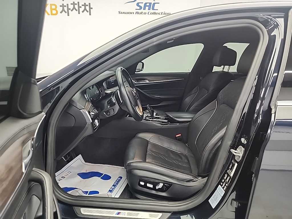 BMW 5 Series - Vista 11