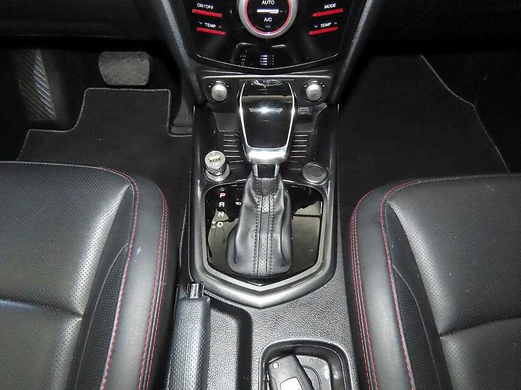 Ssangyong Tivoli - Vista 12