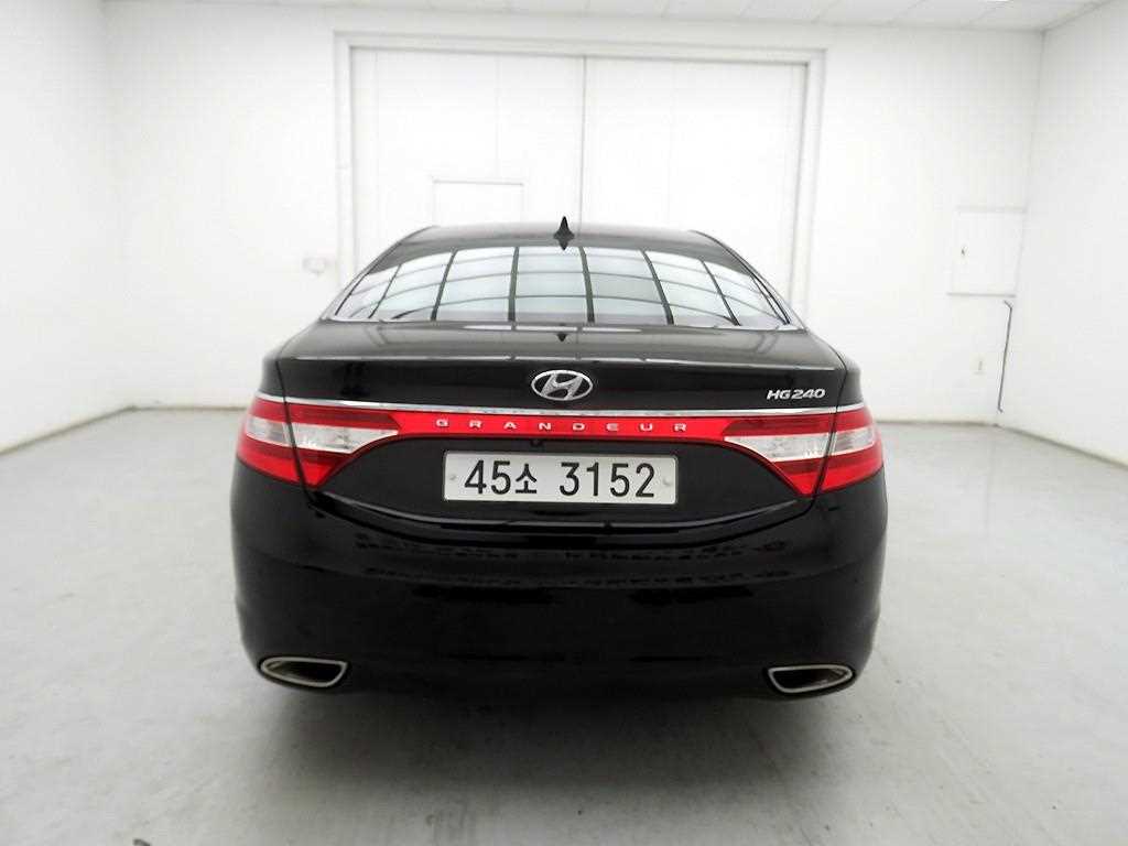 HYUNDAI Grandeur - Vista 3