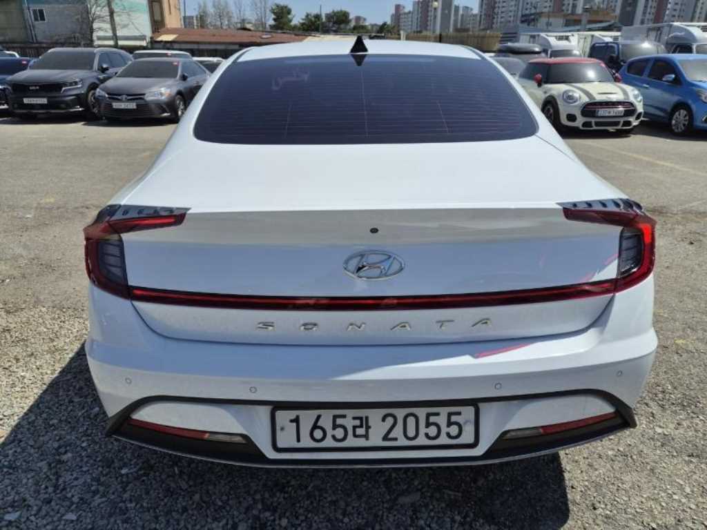 HYUNDAI Sonata - Vista 5