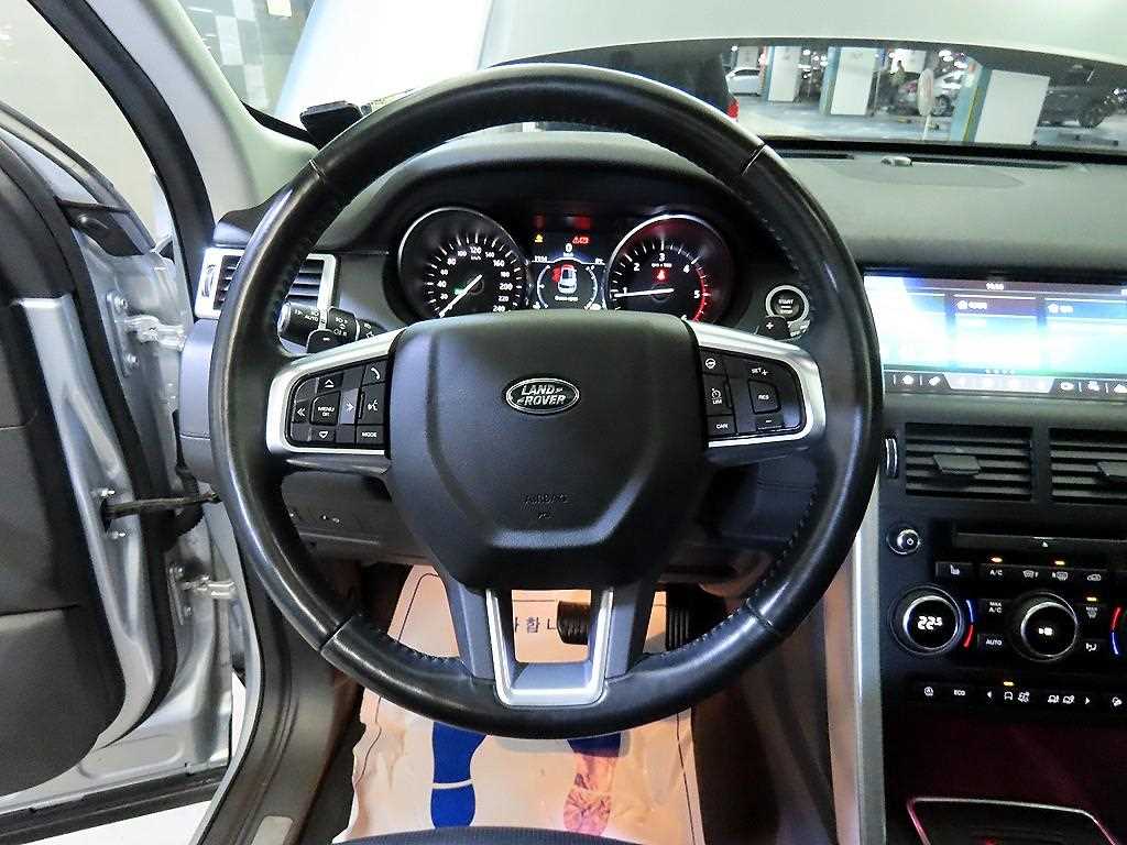 Land Rover Discovery Sports - Vista 8