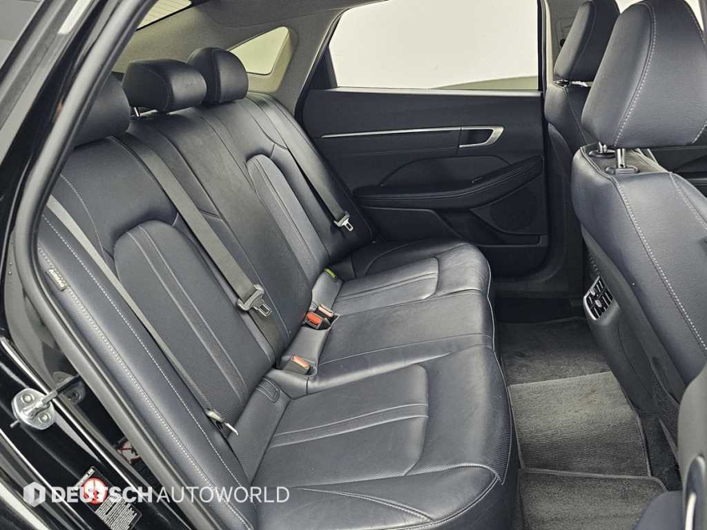 HYUNDAI Sonata - Vista 12