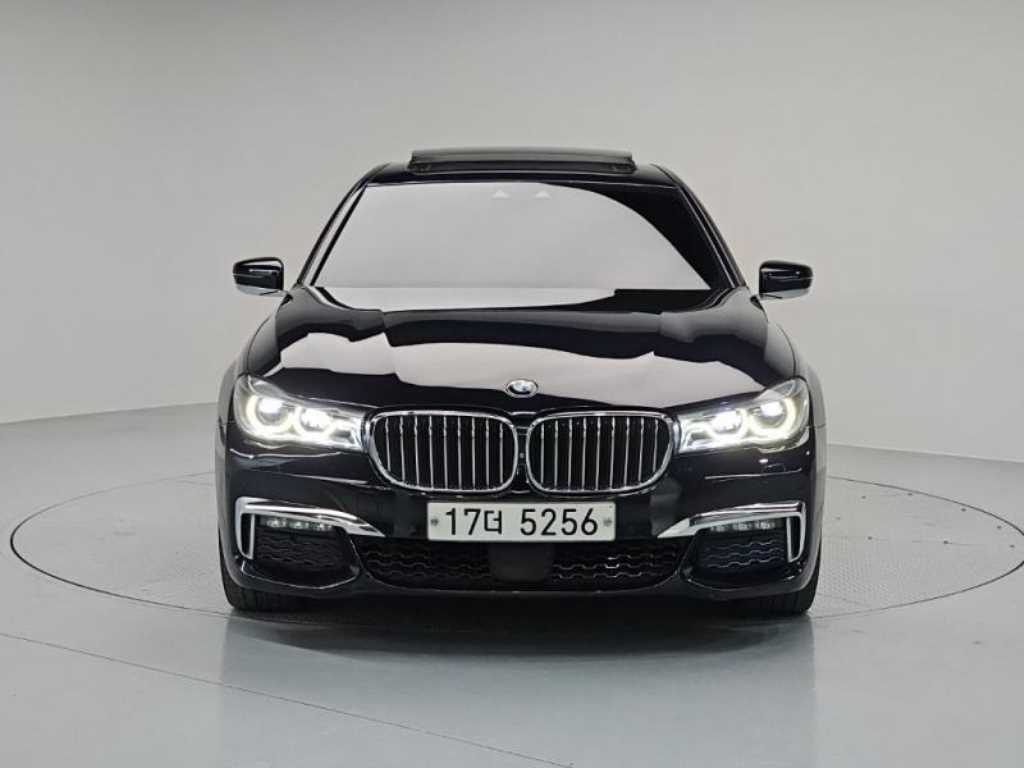 BMW 7 Series 2018 Negro - Importación desde Corea - HF Imports Iquique - Foto 1