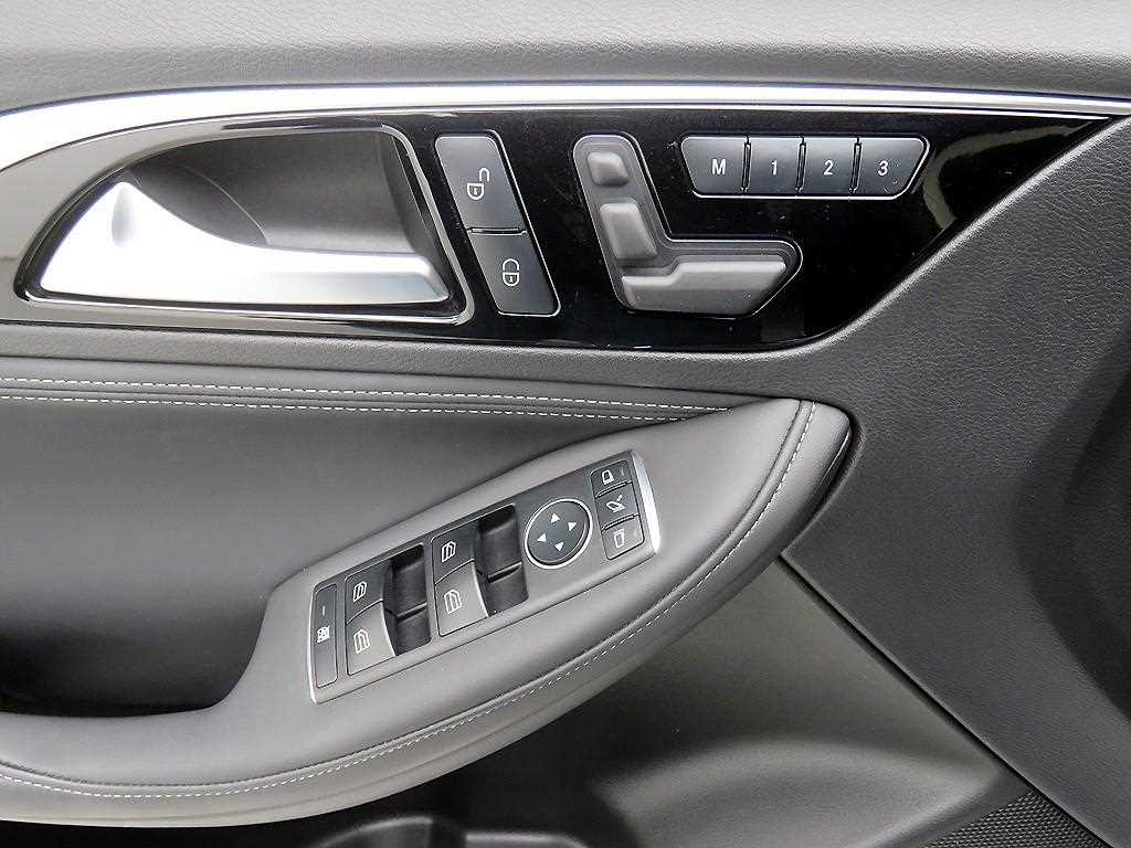 Infiniti Q - Vista 10