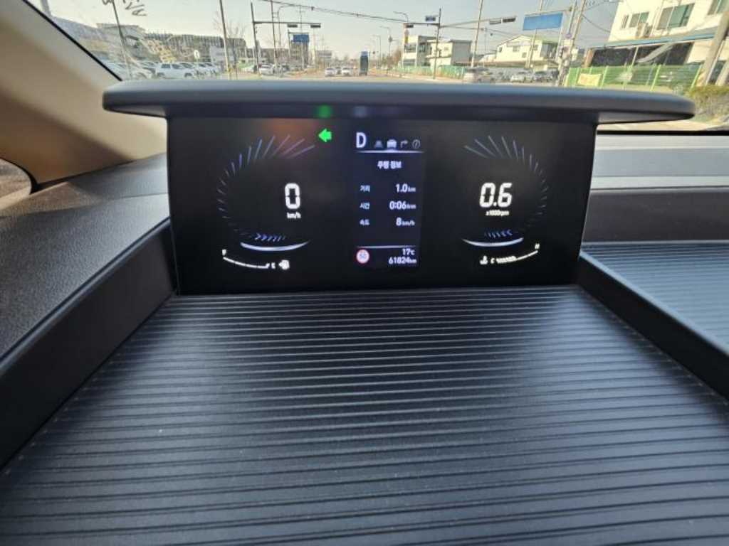 HYUNDAI Staria - Vista 5