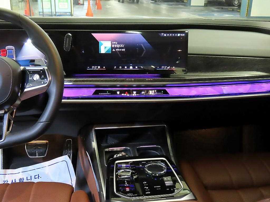 BMW 7 Series - Vista 11