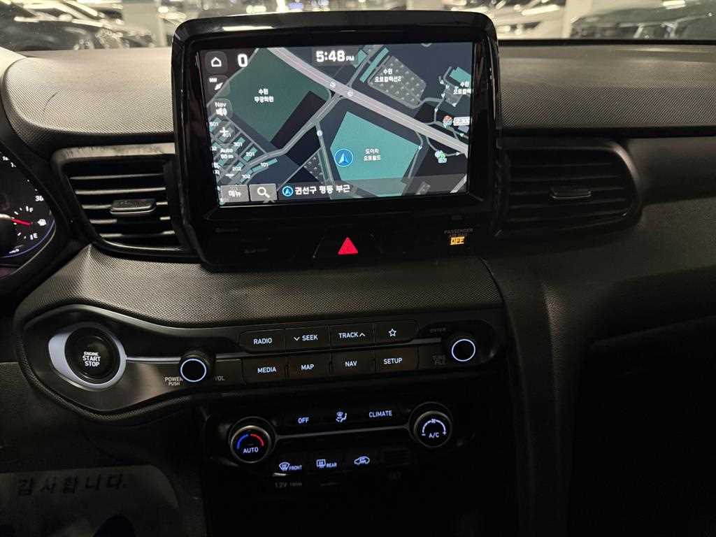 HYUNDAI Veloster - Vista 11