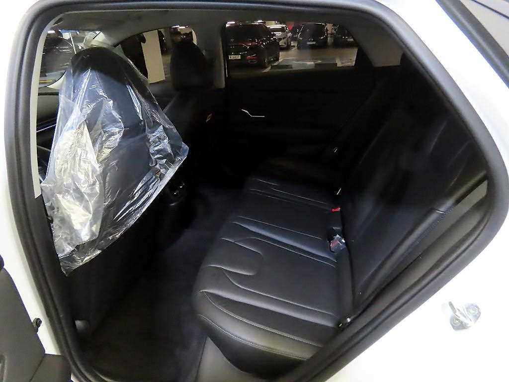 HYUNDAI Avante - Vista 7