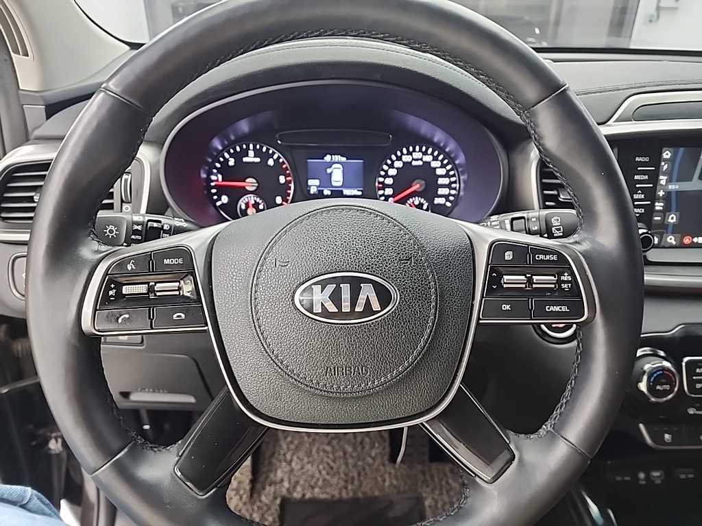 KIA Sorento - Vista 9