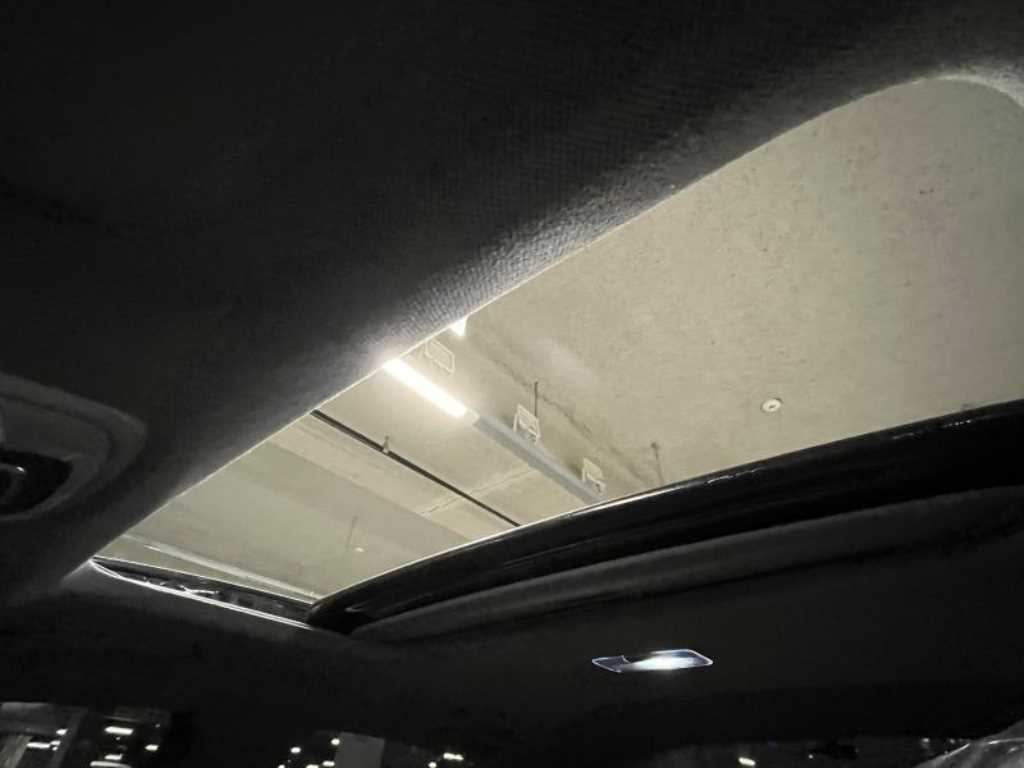 HYUNDAI Avante - Vista 7