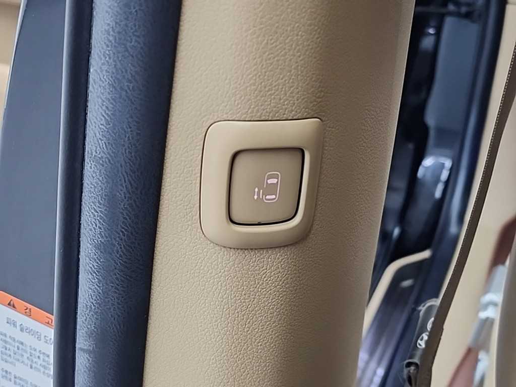 KIA Carnival 2019 Negro - Importación desde Corea - HF Imports Iquique - Foto 16