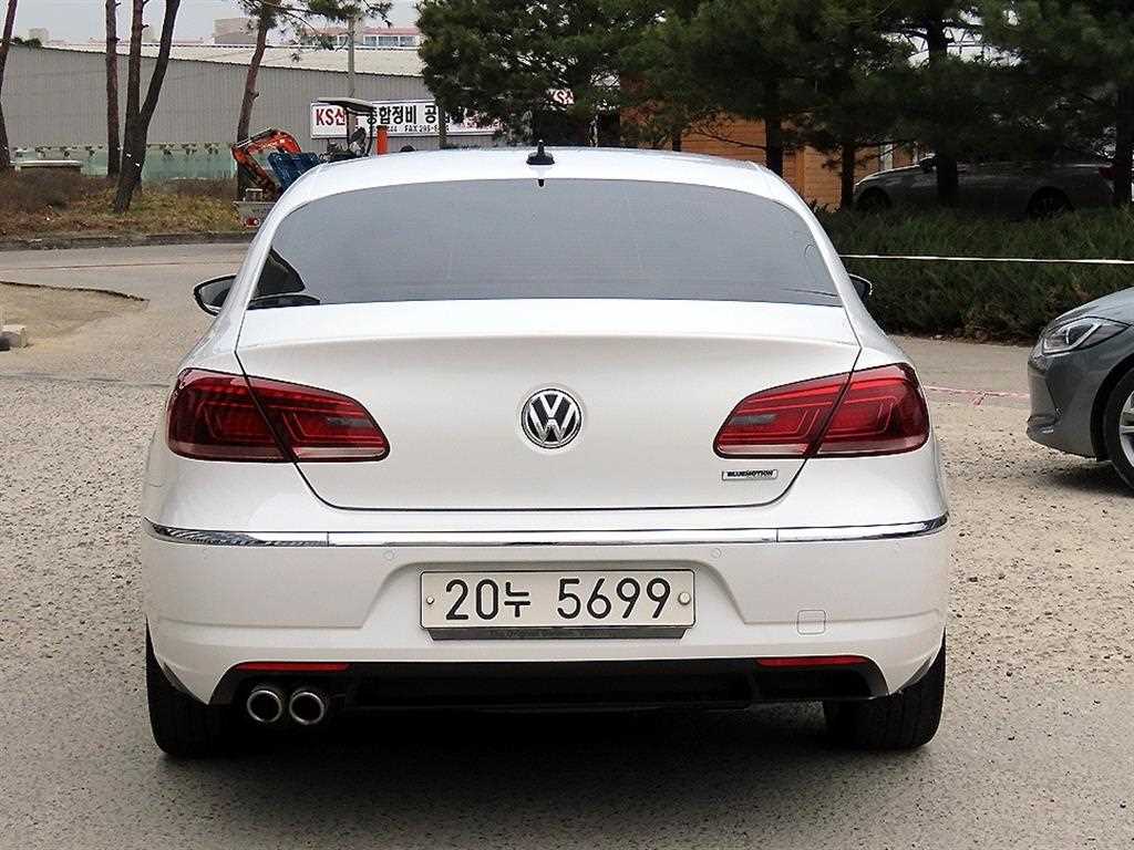 Volkswagen CC - Vista 4