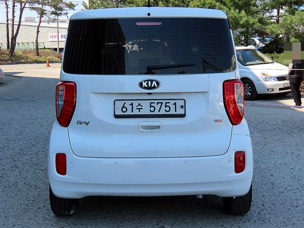 KIA Ray - Vista 4