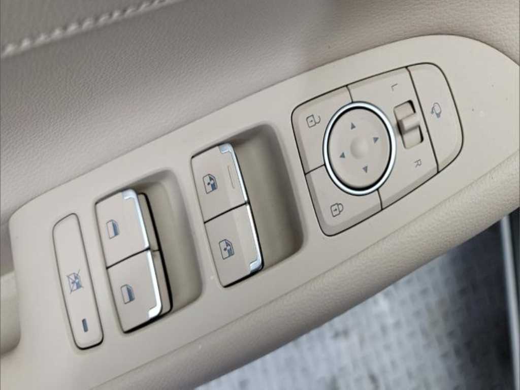 HYUNDAI Grandeur - Vista 8