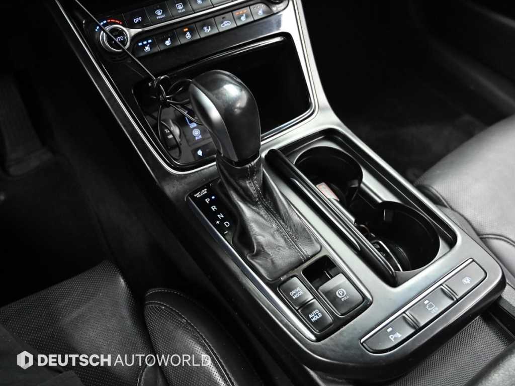 HYUNDAI Grandeur - Vista 9
