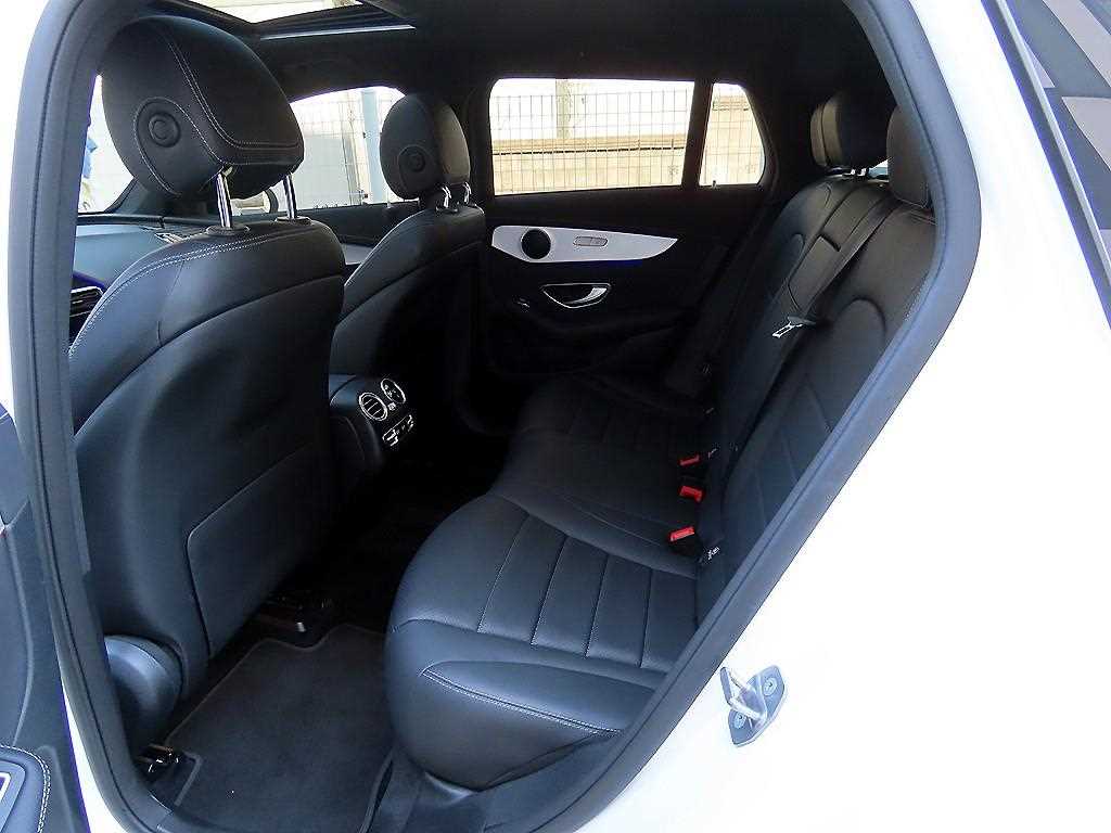 Mercedes Benz EQC - Vista 6