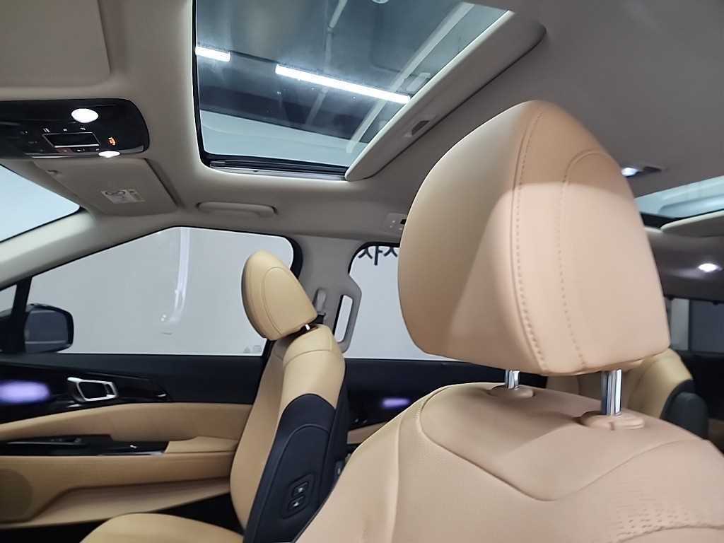 KIA Carnival 2023 - Importación desde Corea - HF Imports Iquique - Foto 17