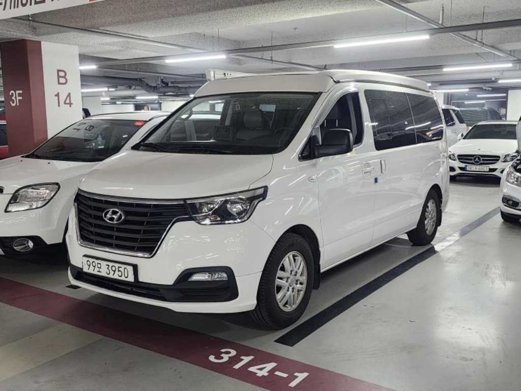 HYUNDAI Starex - Vista 5