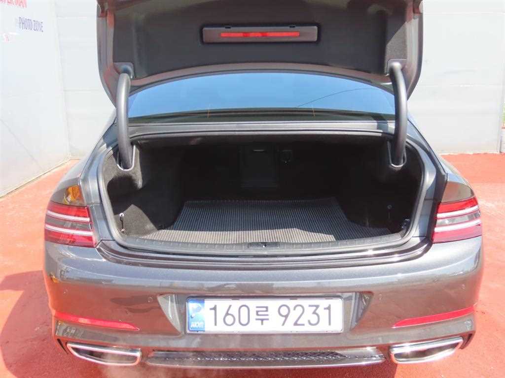 Genesis G80 - Vista 5