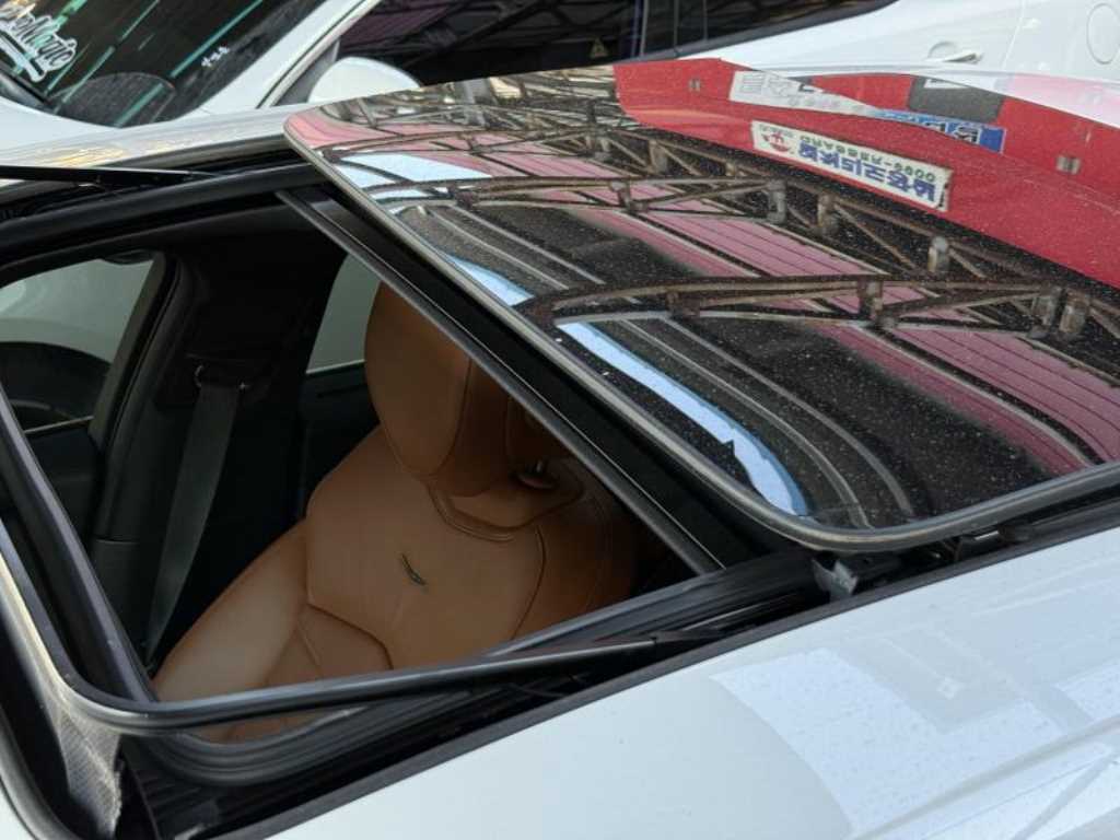 Cadillac CT6 - Vista 9