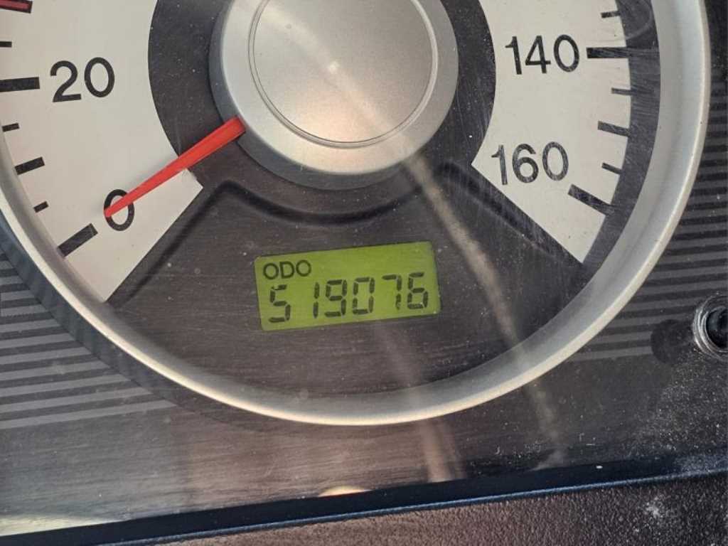 medium and large cargo Cargo 2011 Blanco - Importación desde Corea - HF Imports Iquique - Foto 15