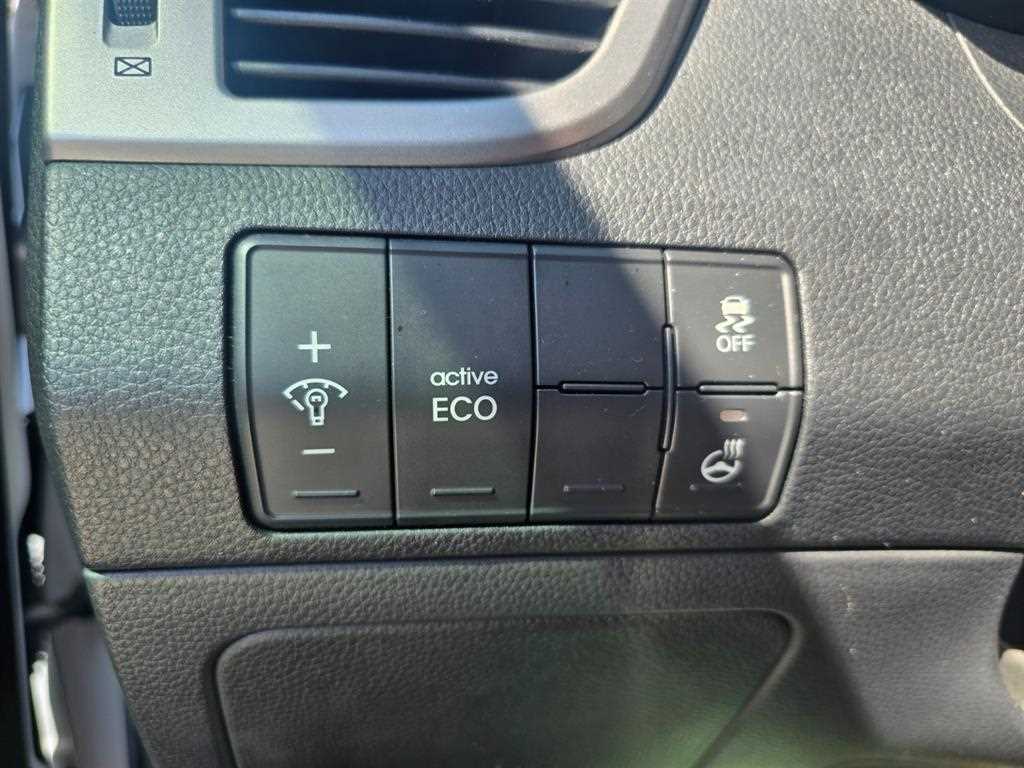 HYUNDAI i30 - Vista 10