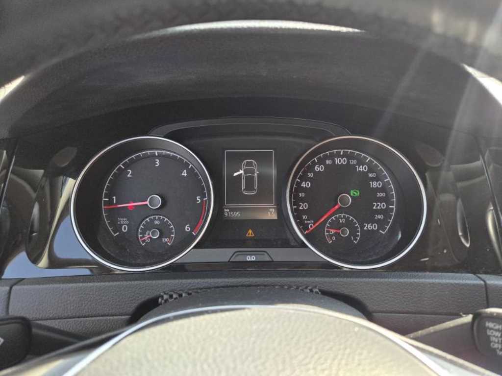 Volkswagen Golf - Vista 7