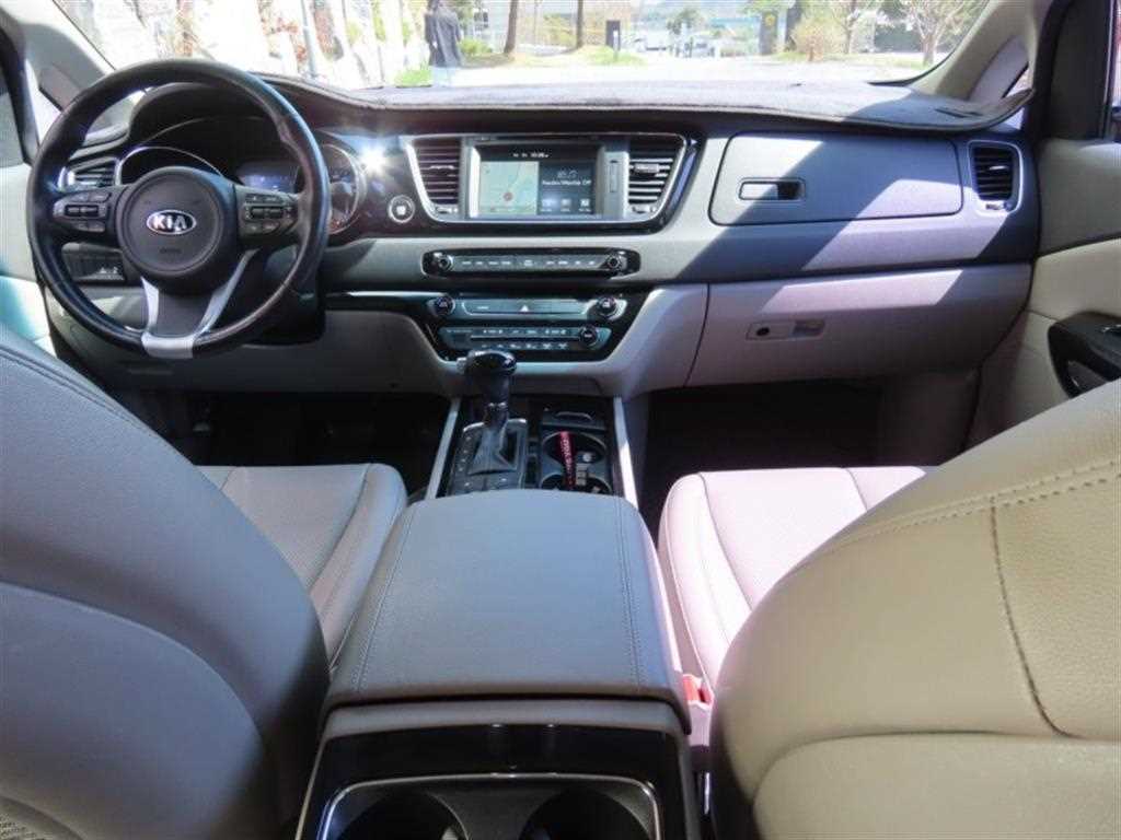 KIA Carnival 2016 - Importación desde Corea - HF Imports Iquique - Foto 15