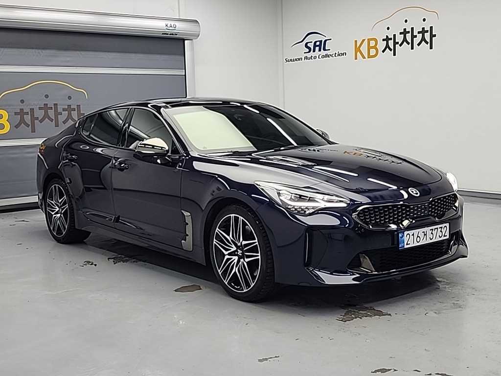 KIA Stinger - Vista 4