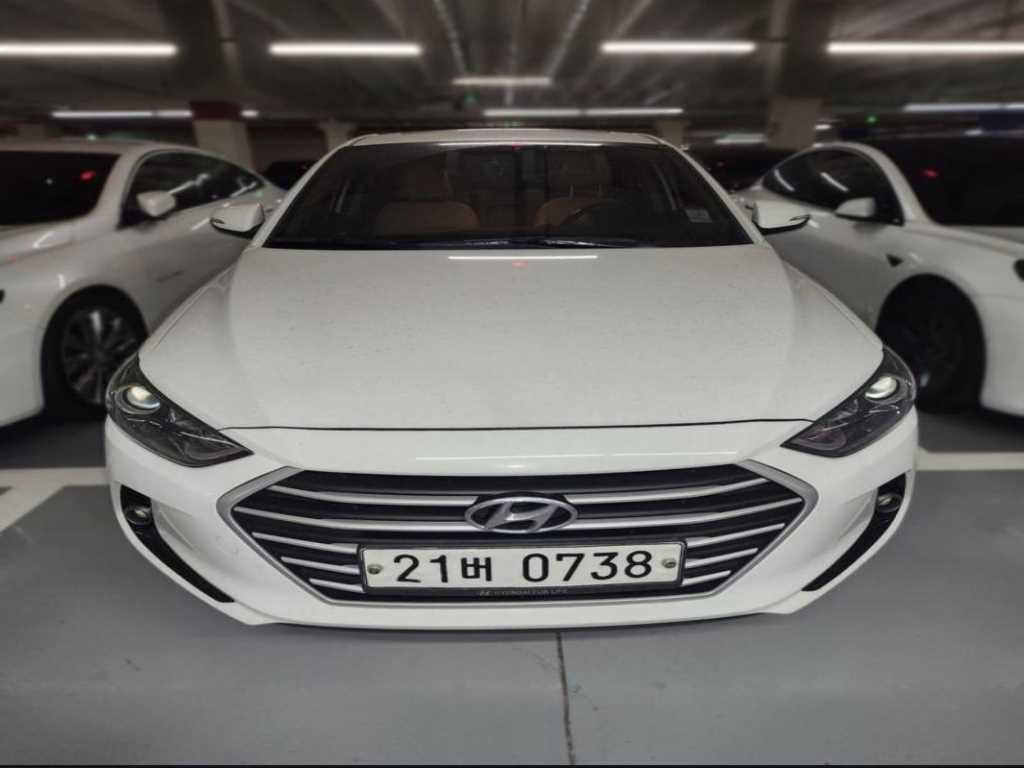 HYUNDAI Avante 2016 - Importación desde Corea - HF Imports Iquique - Foto 1