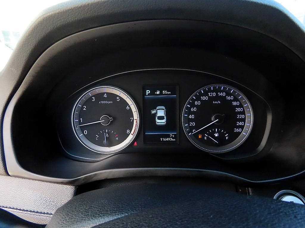 HYUNDAI Grandeur - Vista 9