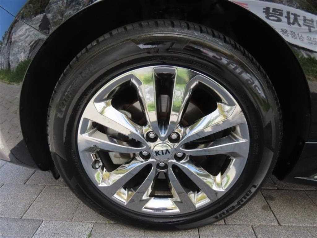 KIA Carnival 2016 - Importación desde Corea - HF Imports Iquique - Foto 17