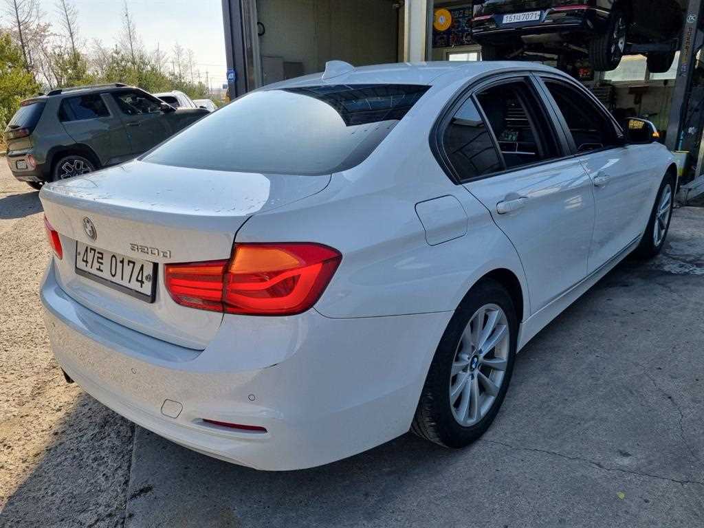 BMW 3 series - Vista 3