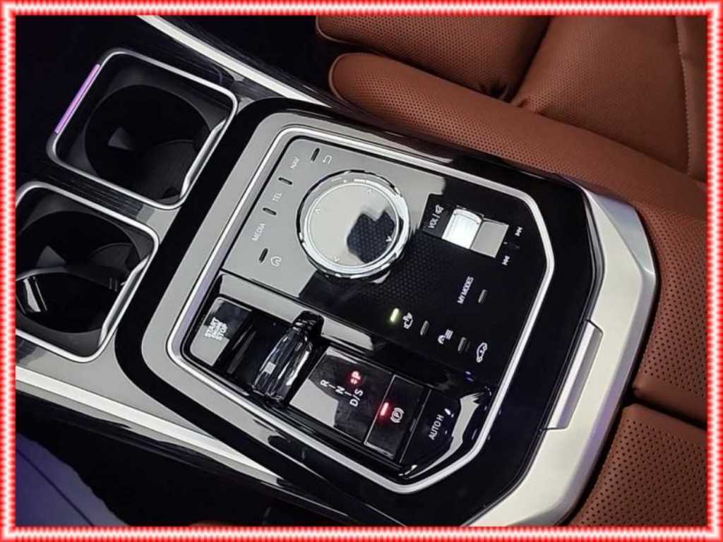 BMW 7 Series - Vista 8