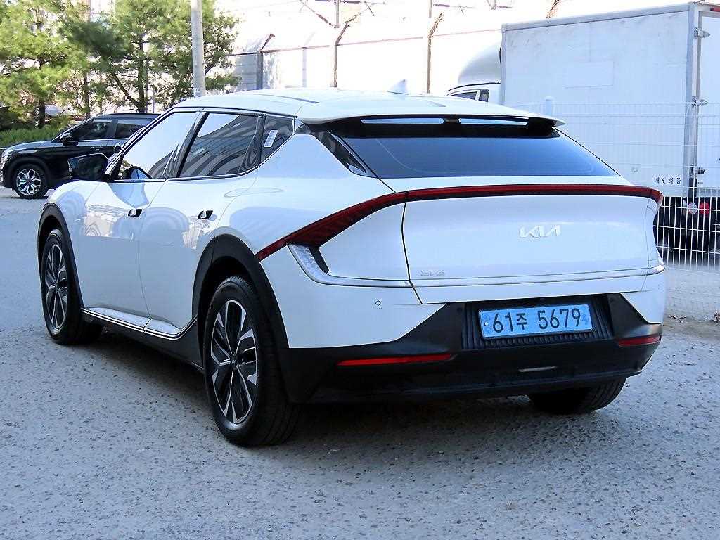 KIA EV6 - Vista 4