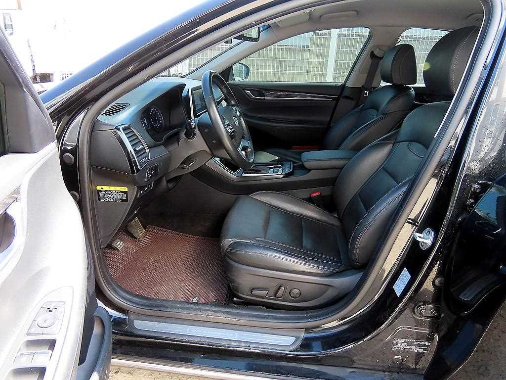 HYUNDAI Grandeur - Vista 5