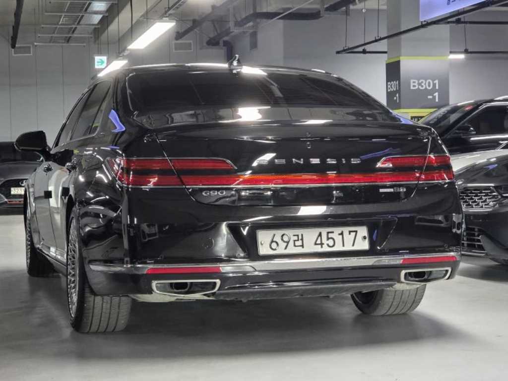 Genesis G90 - Vista 5