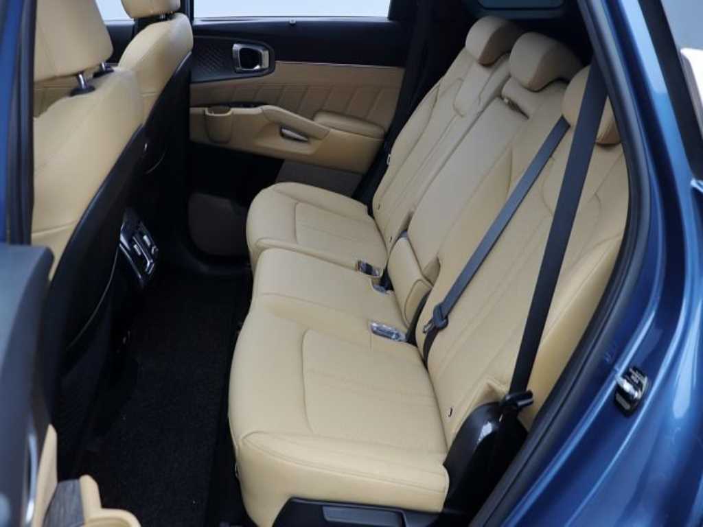 KIA Sorento - Vista 11