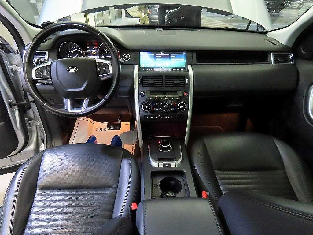 Land Rover Discovery Sports - Vista 10