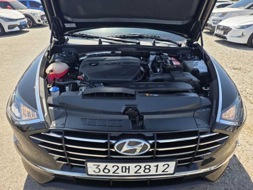 HYUNDAI Sonata - Vista 9