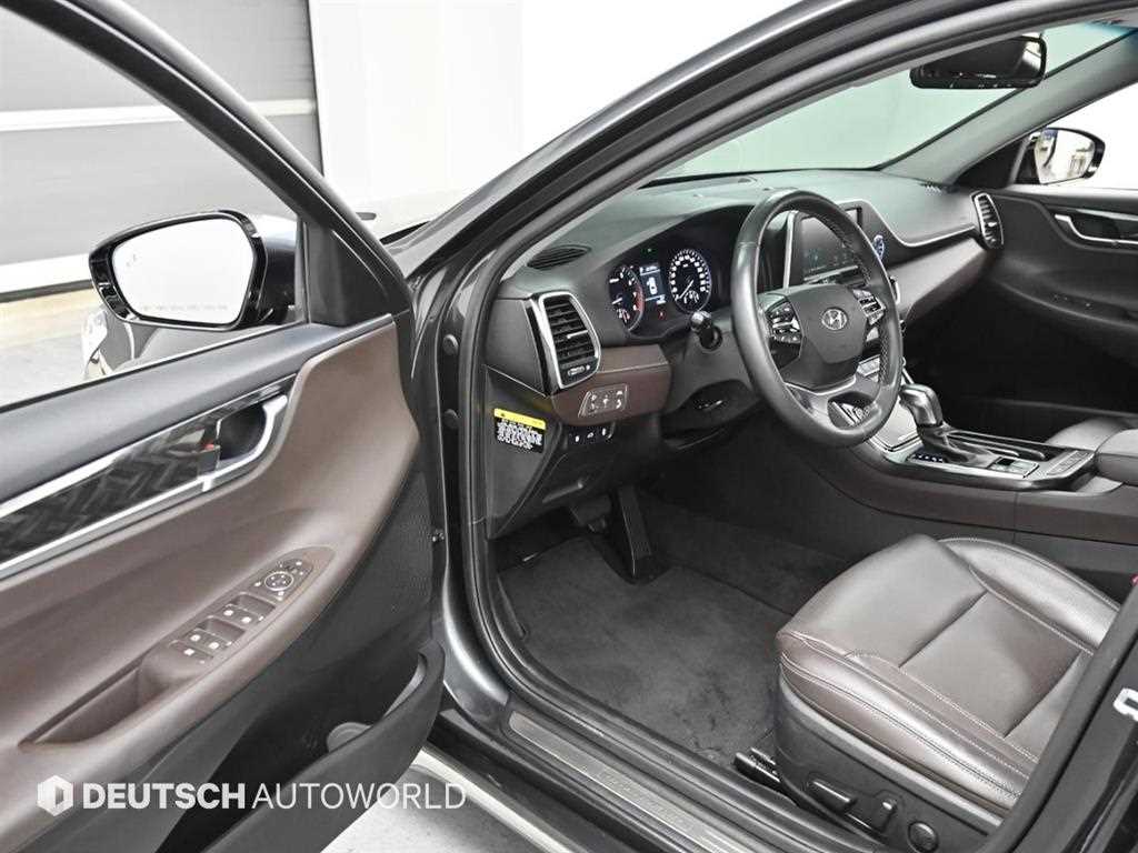 HYUNDAI Grandeur - Vista 11