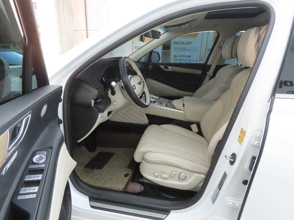 Genesis GV80 - Vista 5