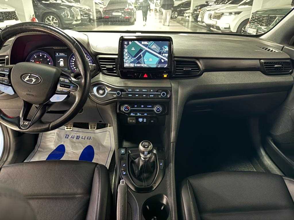 HYUNDAI Veloster - Vista 6
