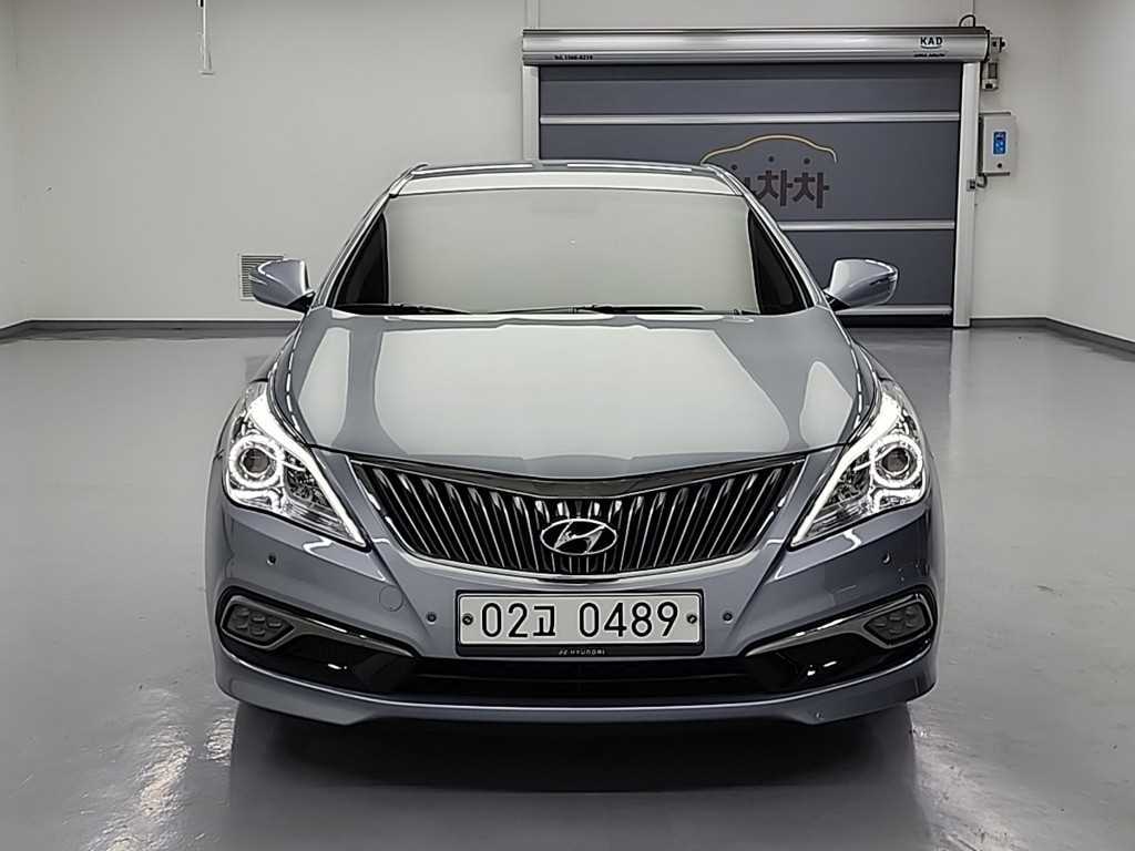 HYUNDAI Grandeur - Vista 2