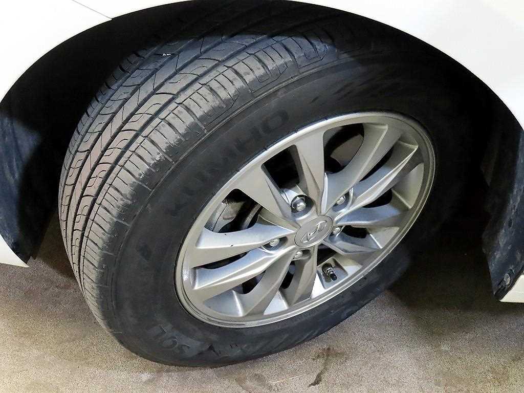 HYUNDAI Avante 2020 Blanco - Importación desde Corea - HF Imports Iquique - Foto 19