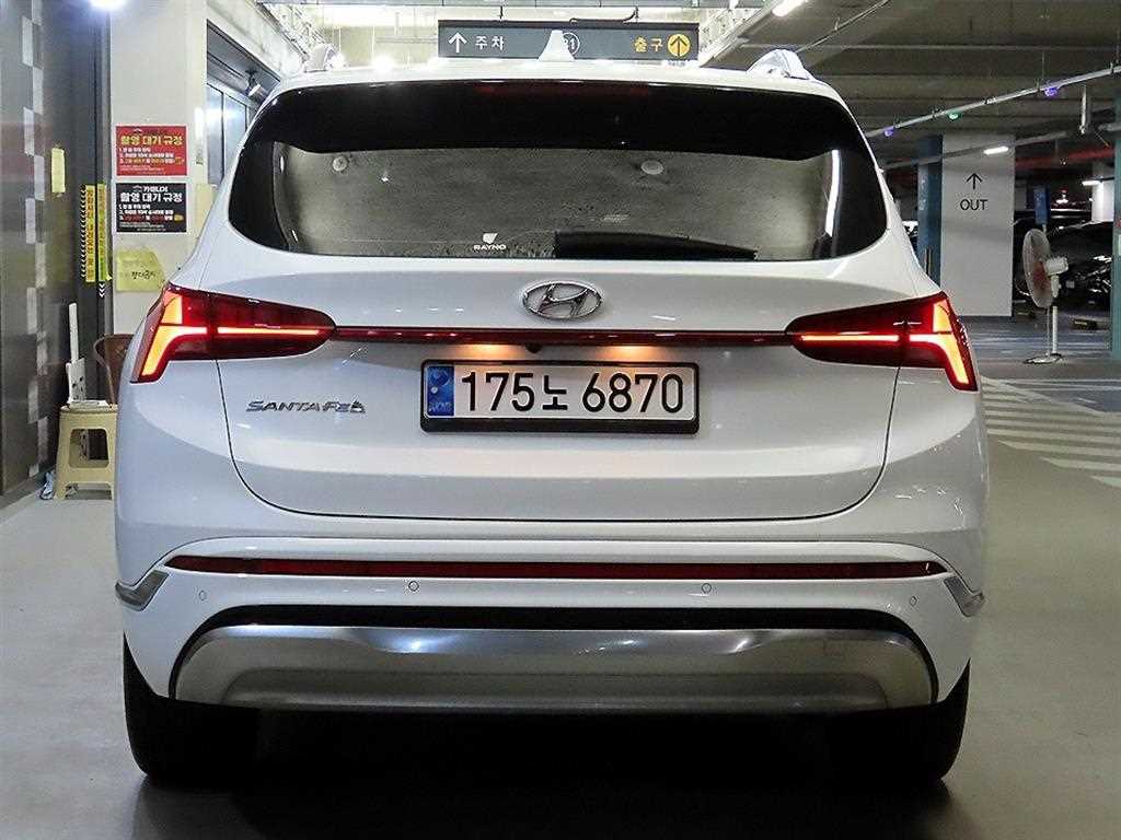 HYUNDAI Santa Fe - Vista 5