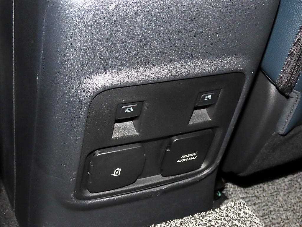 Ford Bronco 2023 Negro - Importación desde Corea - HF Imports Iquique - Foto 13