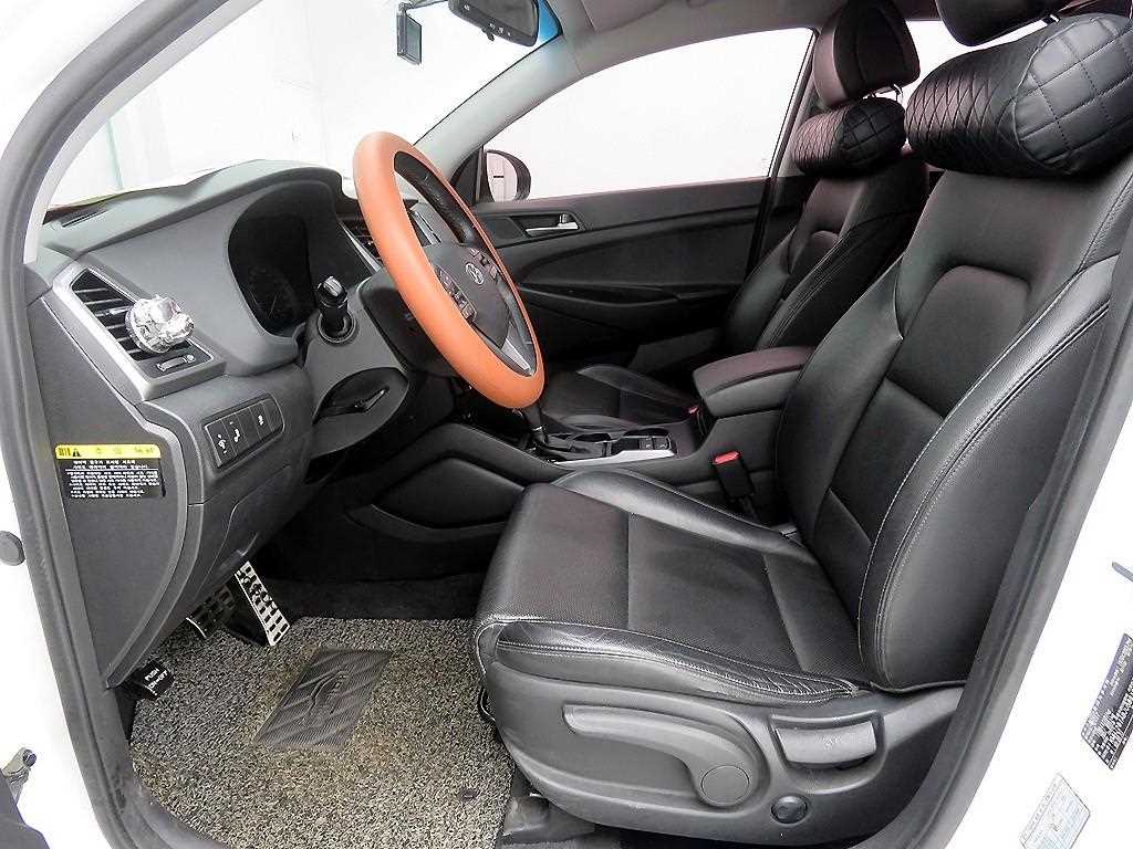 HYUNDAI Tucson - Vista 7